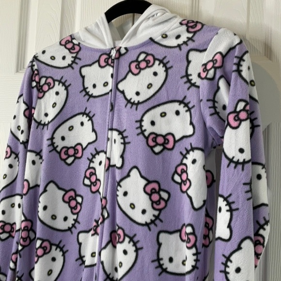 Hello Kitty Big Girls Hooded Costume
Print Fleece Pajama Sleeper Size L (10/12) - Picture 5 of 9